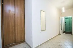 Old Town Apartments *