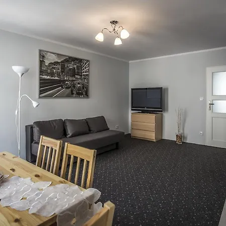 Old Town Apartments *